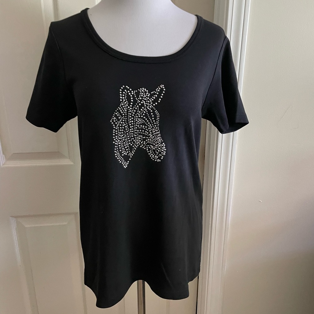 Black t- shirt with horse design 💯 % cotton NWOT